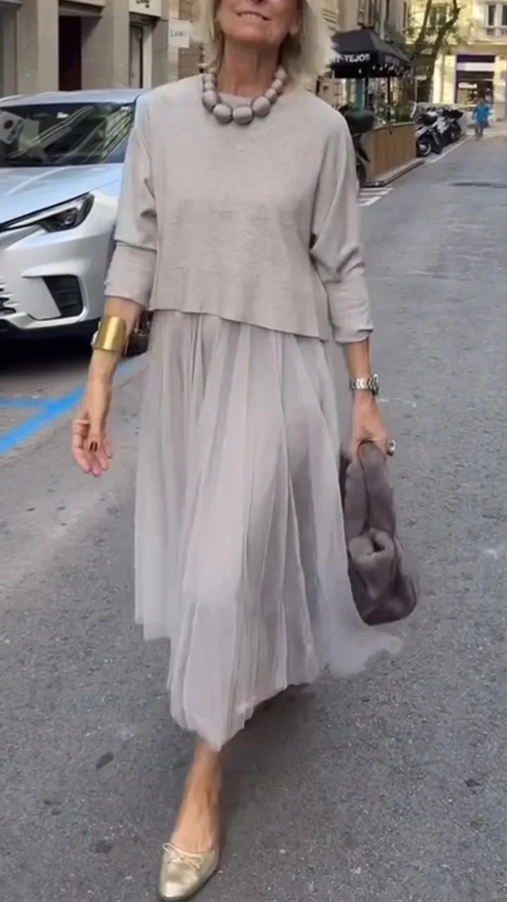Lidia - Set with a Charming Fine Tulle Dress